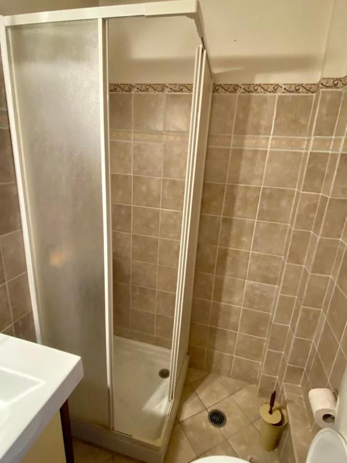 Dora'S Nest 5' Min From The Airport. Apartment Spata  Exterior photo