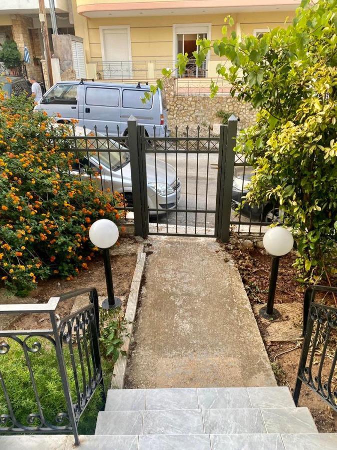 Dora'S Nest 5' Min From The Airport. Apartment Spata  Exterior photo
